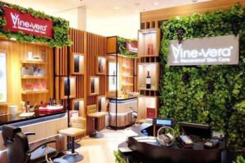 忠孝SOGO 大三角窗優質店面出租 255,000元/月