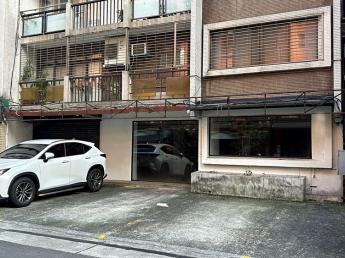 忠孝敦化明曜百貨面寬大空間金店面可餐飲 220,000元/月