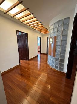 外商主管/電梯別墅/AIT特區  188,800 元/月 