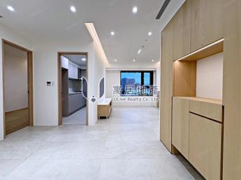 全新完工首租！中山北路靜巷宅・步行台北車站 130,000 元/月