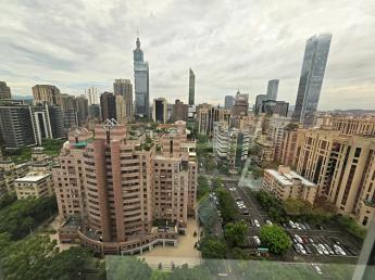 景觀棒！超高樓中樓福爾摩莎面信義計劃70坪 8,588萬元