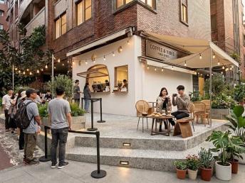 東區忠孝東路三角窗燙金優質店面 92,000元/月