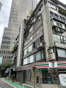 仁愛圓環邊間美廈